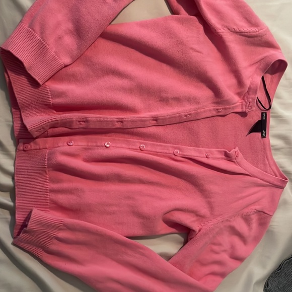 2 cardigans - Picture 3 of 6